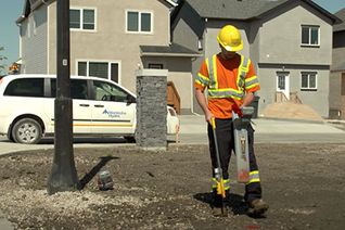 Thumbnail for video: “Smart Ideas: Click before you dig”.