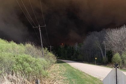 Manitoba Hydro evacuating generating stations in wildfire zone