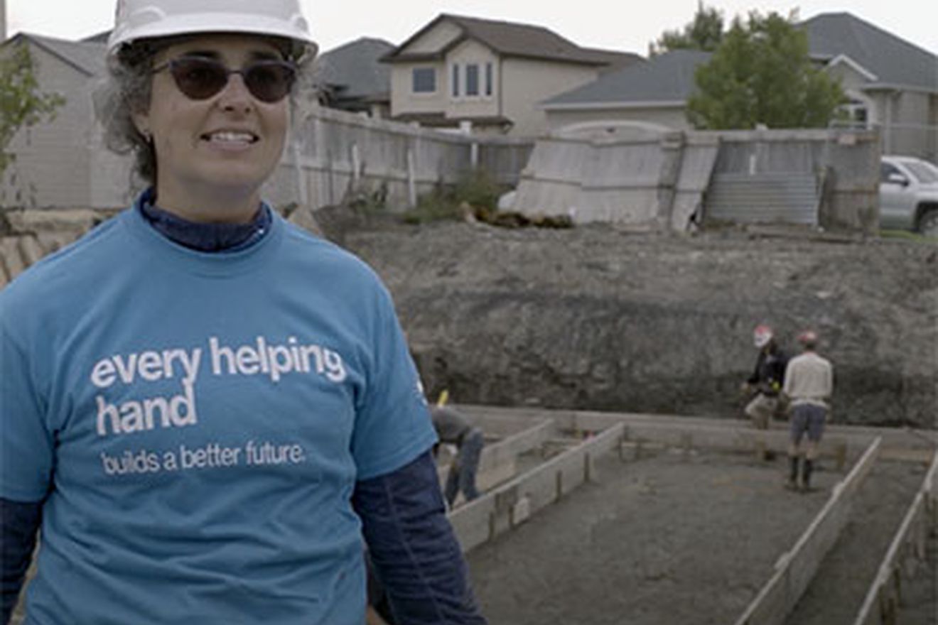 Vignette pour la vidéo : « Quatorze ingénieurs viennent en aide à Habitat pour l’humanité ».
