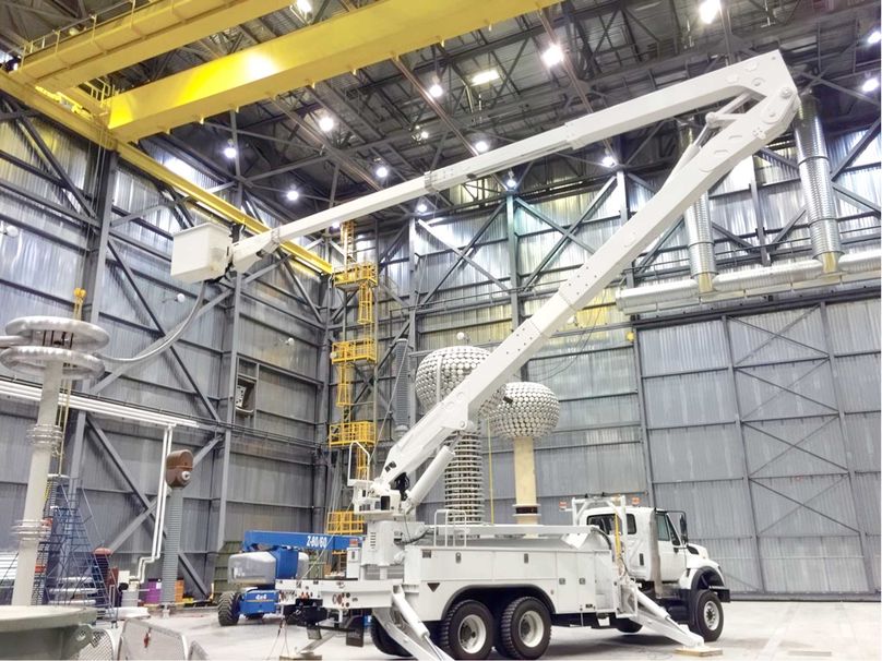 Essai de qualification en CA d’un dispositif aérien de 500 kV de « classe A » conformément à la norme CSA C225-10.